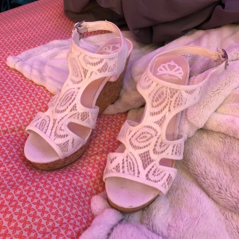 Women’s wedge heels
